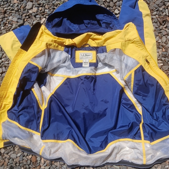 L.L. Bean Blue and Yellow Raincoat with Two-Tone Design - Picture 6 of 8